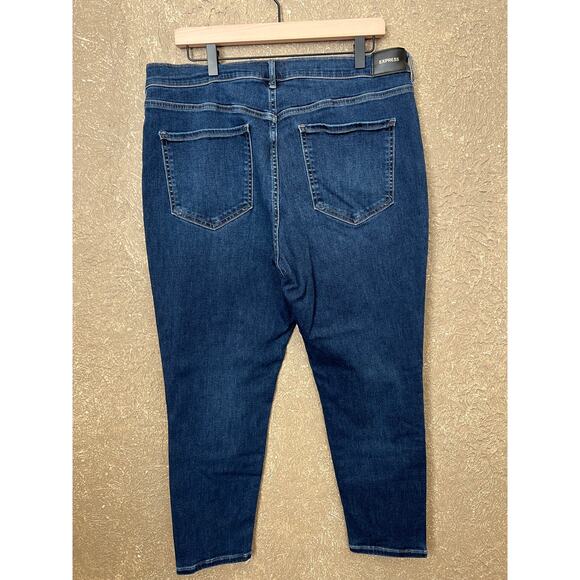 Express High Rise Dark Wash Supersoft Skinny Jeans Color: Dark Wash 16 Short - Picture 4 of 11